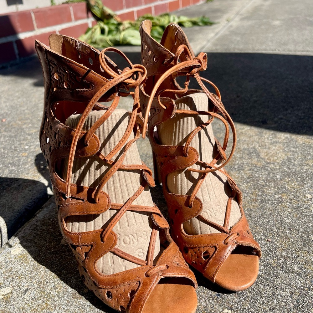 Vince Camuto Tan Lace-Up Boots